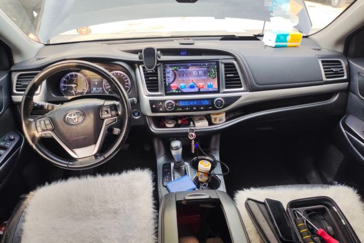 Used Toyota Highlander 2017 2.0T Four-Wheel Drive Black Edition Limited Model
