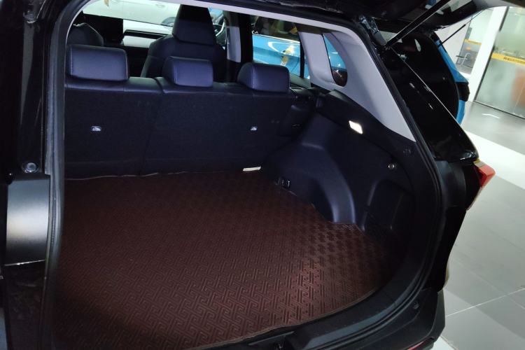 Used Toyota RAV4 2023 2.0L CVT Two-Wheel Drive Fashion Plus Edition