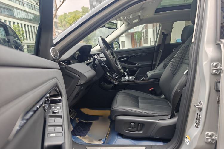 Used Land Rover Range Rover Evoque 2023 Aurora L 249 PS Collins Antique Bronze Special Edition