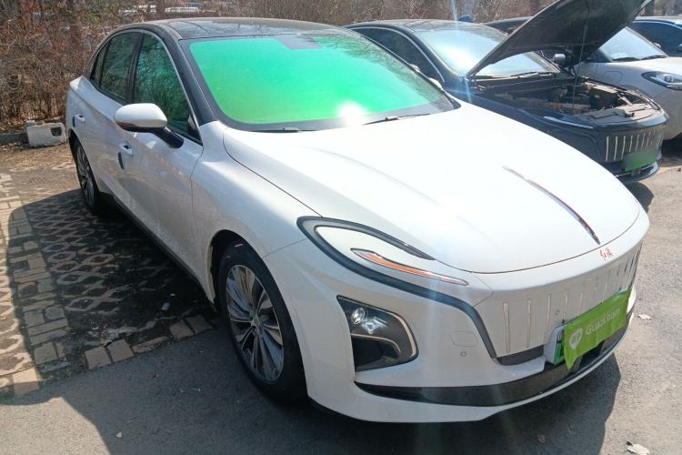 Used Hongqi E-QM5 2024 610 km PLUS Front Right 45 Deg