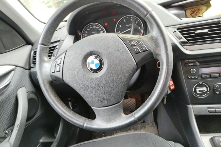 Used BMW X1 2013 sDrive18i Fashion Model
