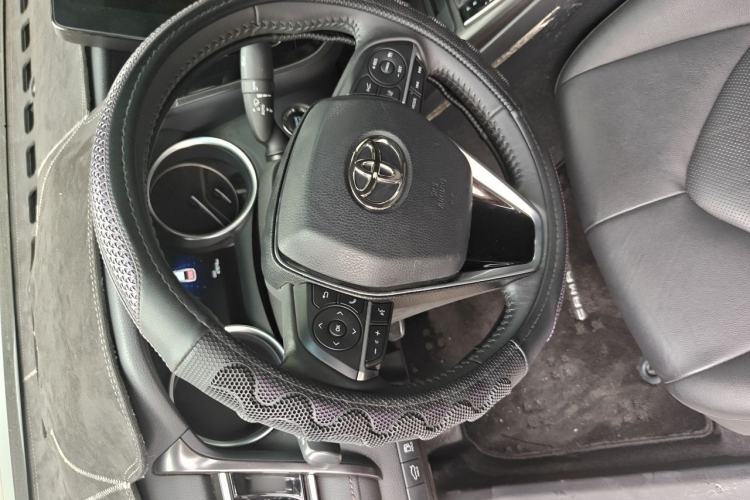 Used Toyota Camry 2021 2.0G Luxury Edition
