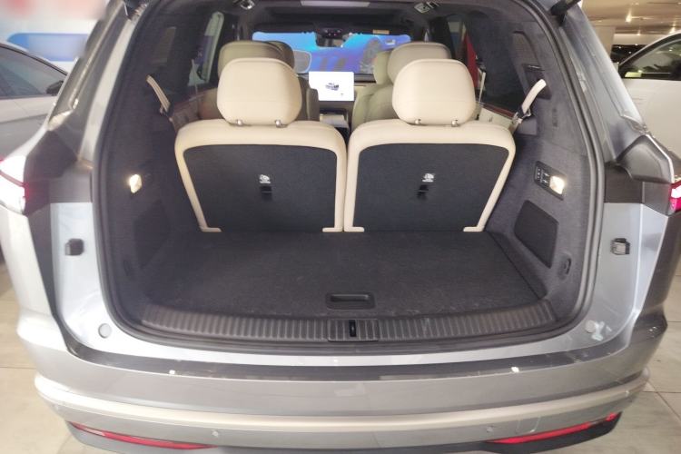 Used ONVO Luxeed L90 2025 Model—Max Six-Seater Version Trunk