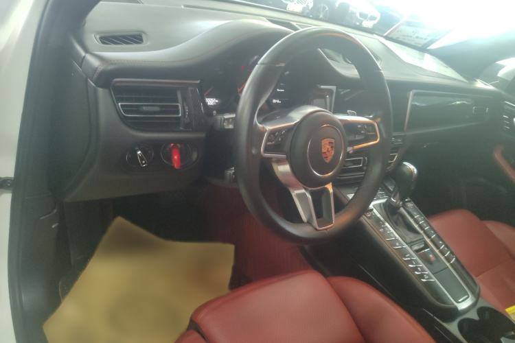 Used Porsche Macan 2018 Macan 2.0T