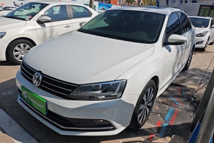 Used Volkswagen Sagitar 2017 230TSI Automatic Comfort Version