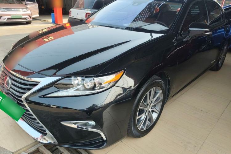 Used Lexus ES 2015 300h Comfort Edition