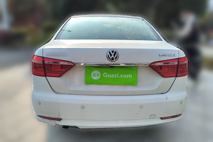 Used Volkswagen Lavida 2013 Revised Classic 1.6L Automatic Fashion Edition
