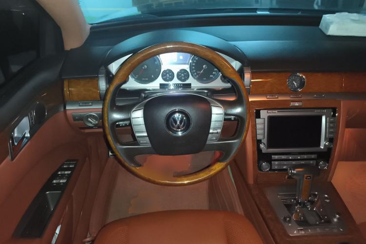 Used Volkswagen Phaeton 2012 3.0L Business Edition
