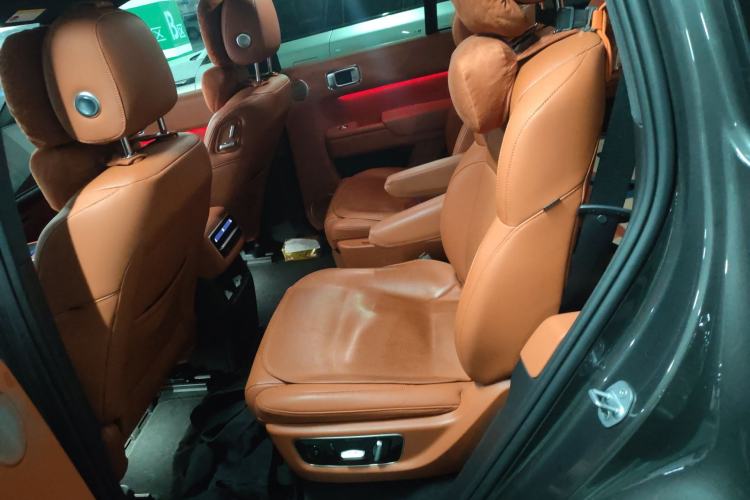 Used Li Auto L8 2023 Pro Model