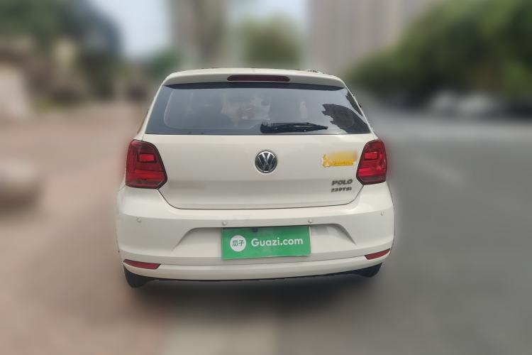 Used Volkswagen Polo 2016 1.4L Manual Fashion Model