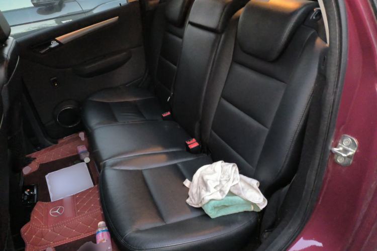 Used Mercedes-Benz B-Class 2009 B 200 Fashion Model Left Rear Seat