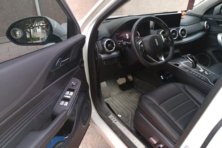 Used Wey VV5 2021 1.5T Two-Wheel Drive Color Pioneer