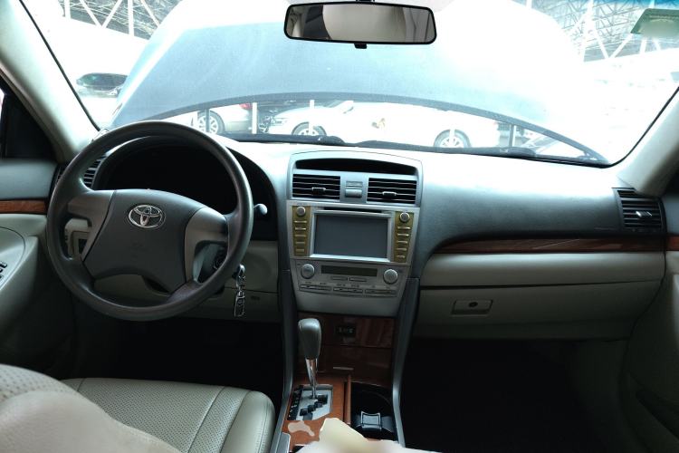 Used Toyota Camry 2013 200E Classic Elite Edition Center Console