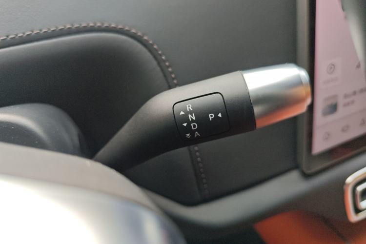 Used Li Auto L8 2024 Pro Model
