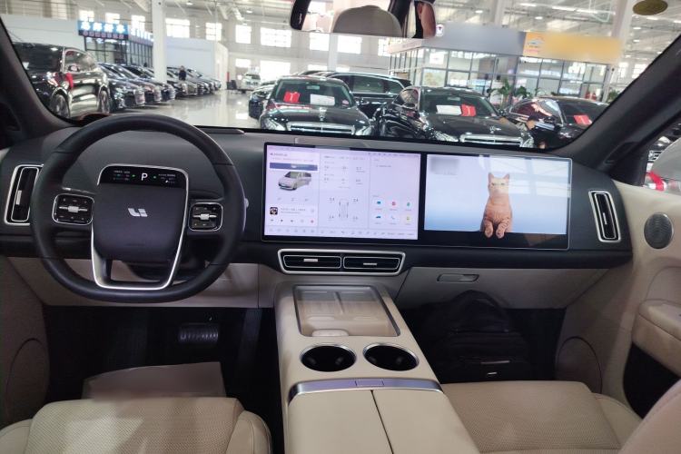 Used Li Auto L6 2024 Max Center Console
