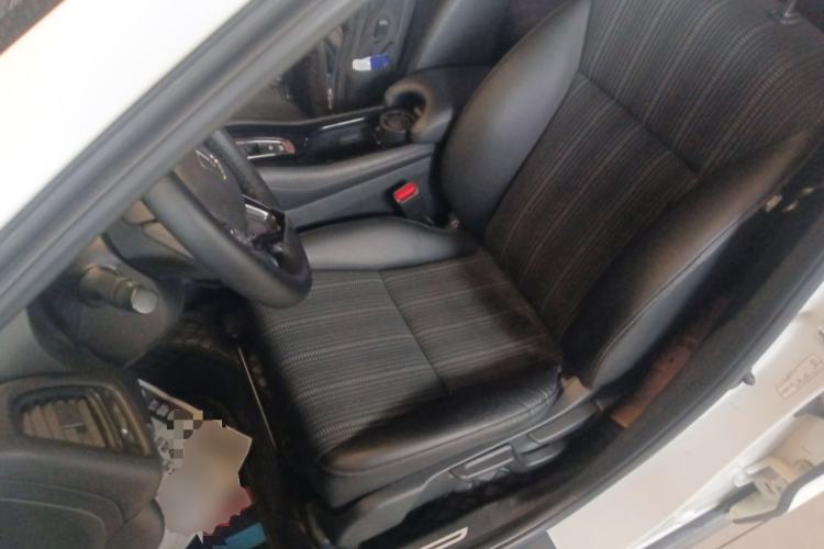 Used Honda Vezel 2017 1.8L CVT Front-Wheel Drive Pioneer Edition Left Front Seat