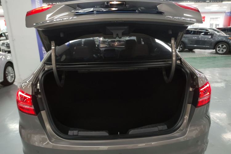 Used Ford Escort 2015 1.5L Manual Comfort Model Trunk