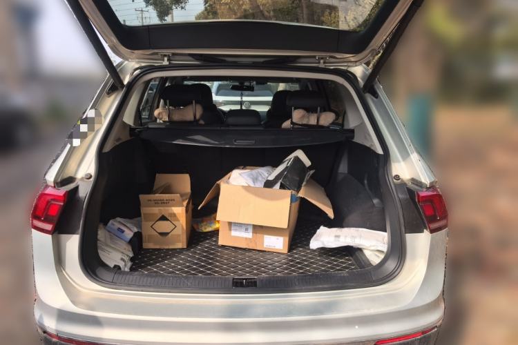 Used Volkswagen Tiguan L 2019 330TSI Automatic Two-Wheel Drive Smart Luxury Version China V Emission Standard