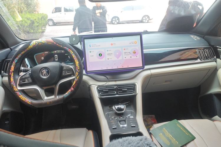 Used BYD Song PLUS New Energy 2021 DM-i 110KM Flagship PLUS Center Console