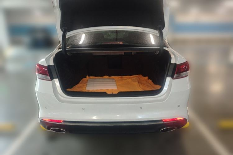 Used Kia K5 2016 2.0L Automatic LUX