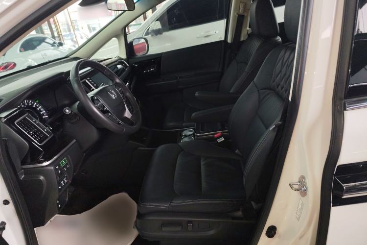 Used Honda Elysion 2019 2.0L Hybrid Luxury Edition
