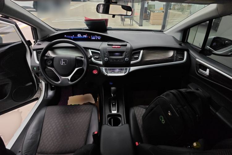 Used Honda Jade 2017 1.8L automatic Comfort version 5 seats
