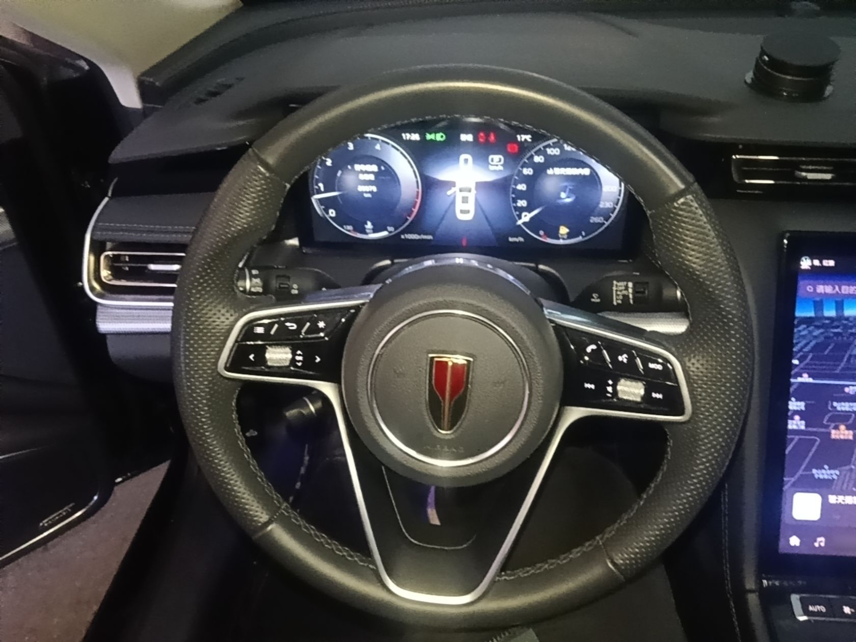 Hongqi H5 2024 2.0T Automatic Smart Connect Flagship Edition - Chinese Trim Xiang — снимка 13