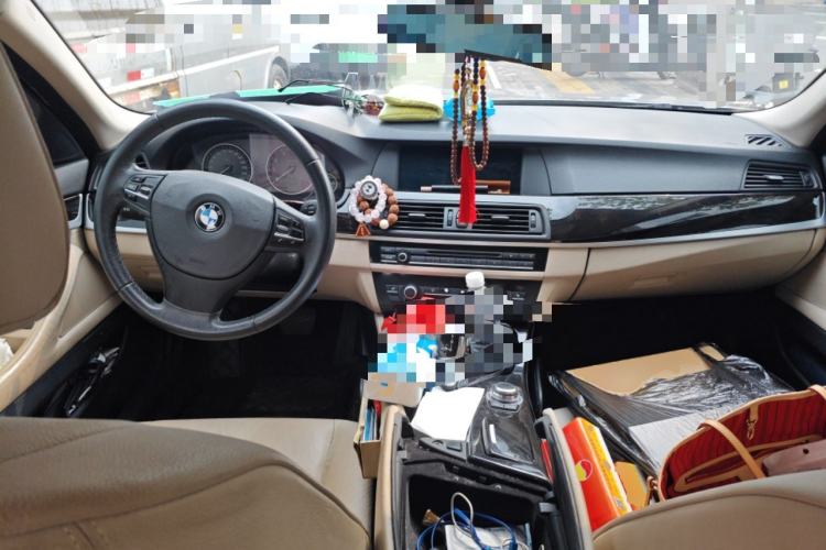 Used BMW 5 Series 2012 523Li Luxury Model Center Console