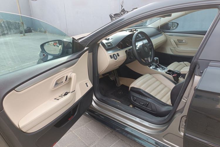 Used Volkswagen CC 2009 3.6 FSI Top-Trim Version
