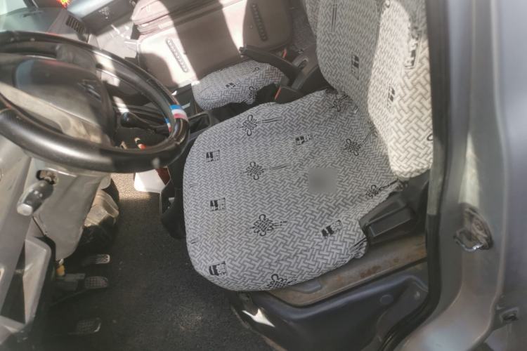 Used Wuling Rongguang 2014 1.2L S Base Model