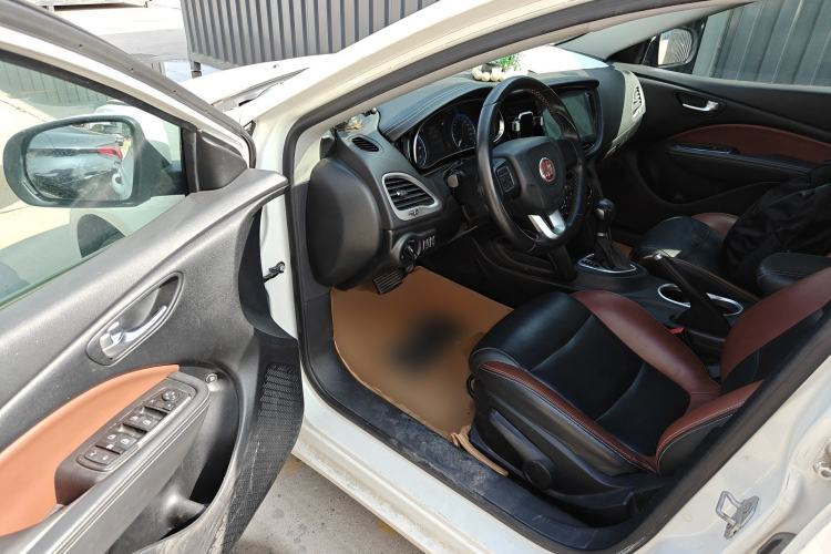 Used Fiat Viaggio 2015 1.4T Automatic Jingxiang Edition Driver Seat