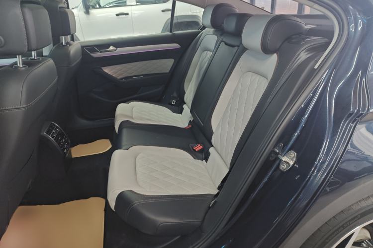 Used Volkswagen Magotan 2023 2 Million Units Commemorative Edition 330TSI DSG Luxury Version