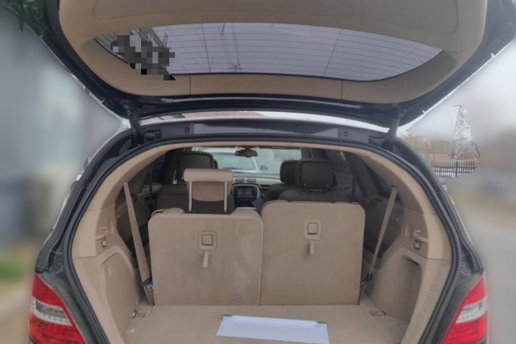 Used Mercedes-Benz R-Class 2017 R 320 4MATIC Luxury Collection Edition Trunk