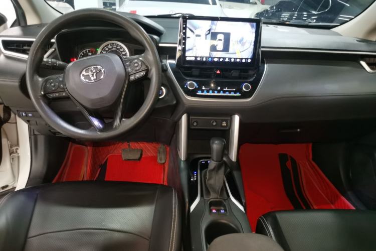 Used Toyota Corolla Cross 2022 2.0L Elite Edition Center Console