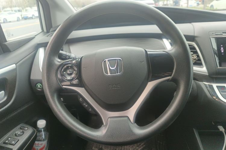 Used Honda Jade 2014 1.8L Automatic Comfort Elite Version 5 Seats
