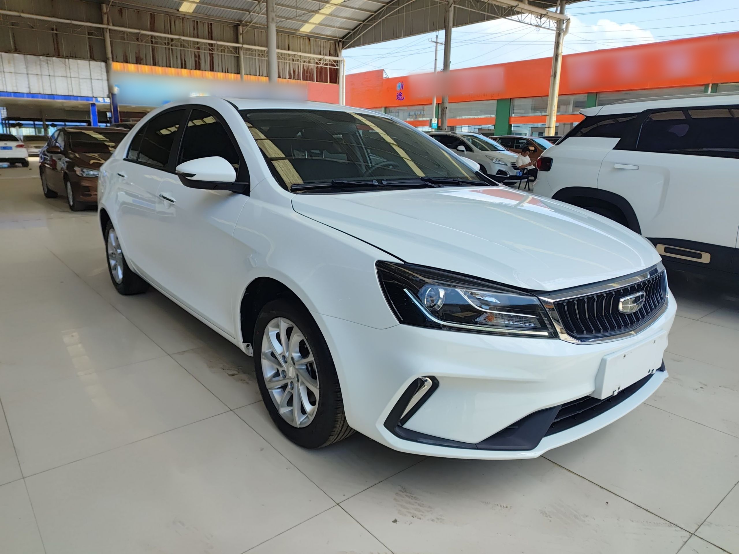 Geely Auto Emgrand 2021 UP 1.5L CVT Luxury Model — снимка 7