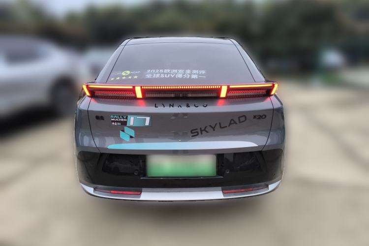 Used Lynk & Co Z20 2025 530 km Range Rear-Wheel Drive Max Rear