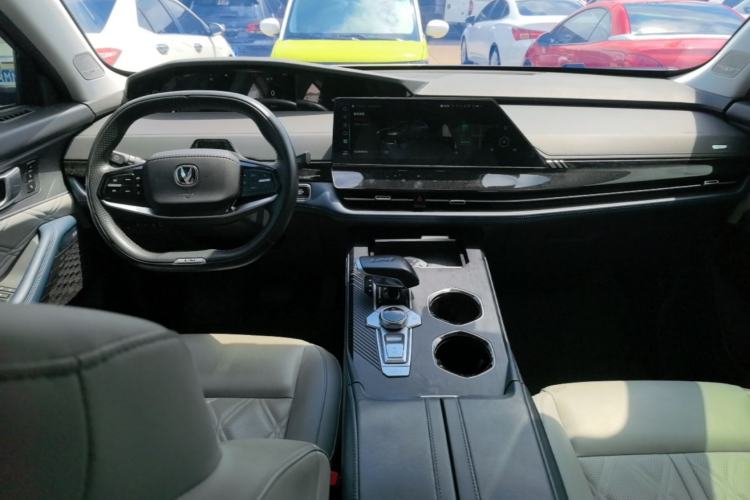 Used CHANGAN UNI-K iDD 2023 Smart Electric iDD 1.5T 135km Smart Leading Model
