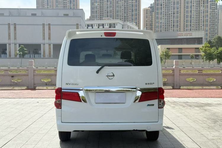 Used Nissan NV200 2016 Revised Version 1.6L CVT Luxury Edition
