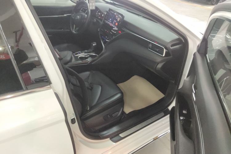 Used Toyota Camry 2023 2.5G Luxury Edition