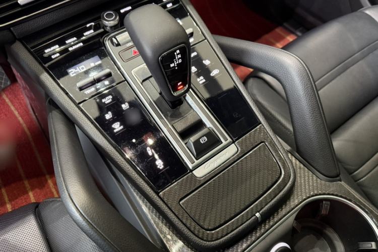 Used Porsche Cayenne 2022 Cayenne 3.0T Platinum Edition
