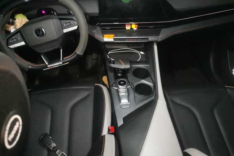 Used Changan UNI-V 2023 1.5T Prestige Model