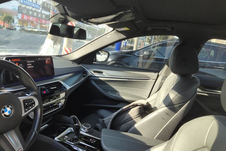 Used BMW 5 Series (Import) 2022 Second Facelift 525i M Sport Package
