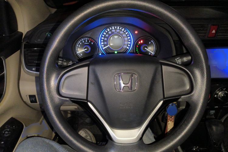 Used Honda Crider 2015 1.8L automatic comfort version
