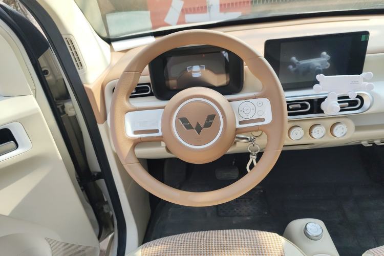 Used Wuling Hongguang MINIEV 2024 3rd Generation 215km Advanced Version