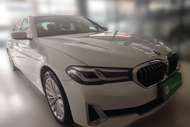 Used BMW 5 Series 2021 525Li Luxury Package Front Right 45 Deg