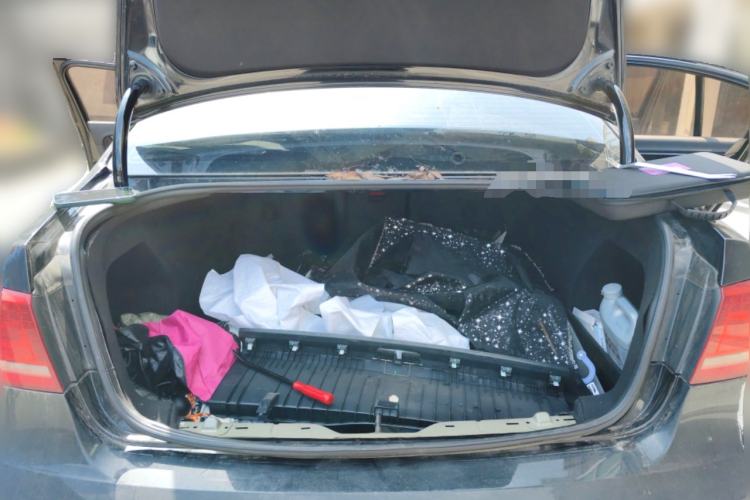 Used Volkswagen Magotan 2015 1.8TSI Luxury Model Trunk