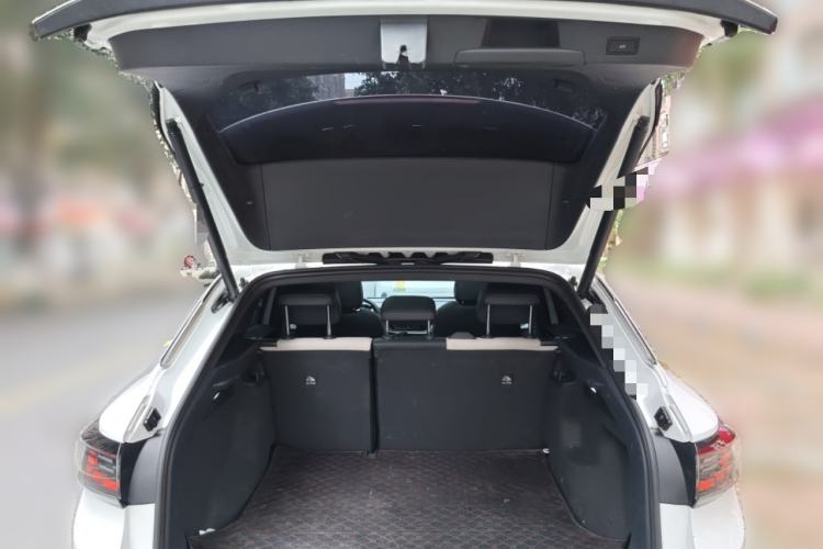 Used Volkswagen ID.4 CROZZ 2022 Long-Range PURE+ Edition Trunk