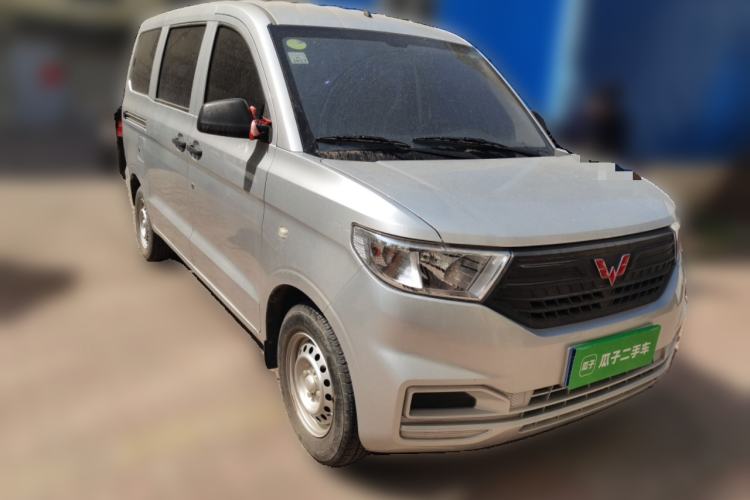 Used Wuling Hongguang V 2019 1.5L Jingqu Version China VI LAR
