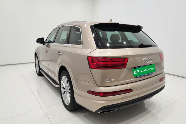 Used Audi Q7 2018 45 TFSI S line Sport Edition Exterior 3